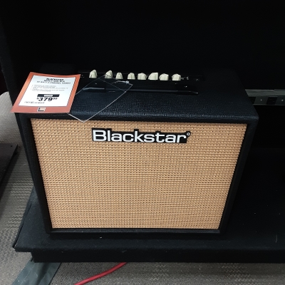 Store Special Product - Debut 50R Combo Amp with Reverb - Black/Biscuit